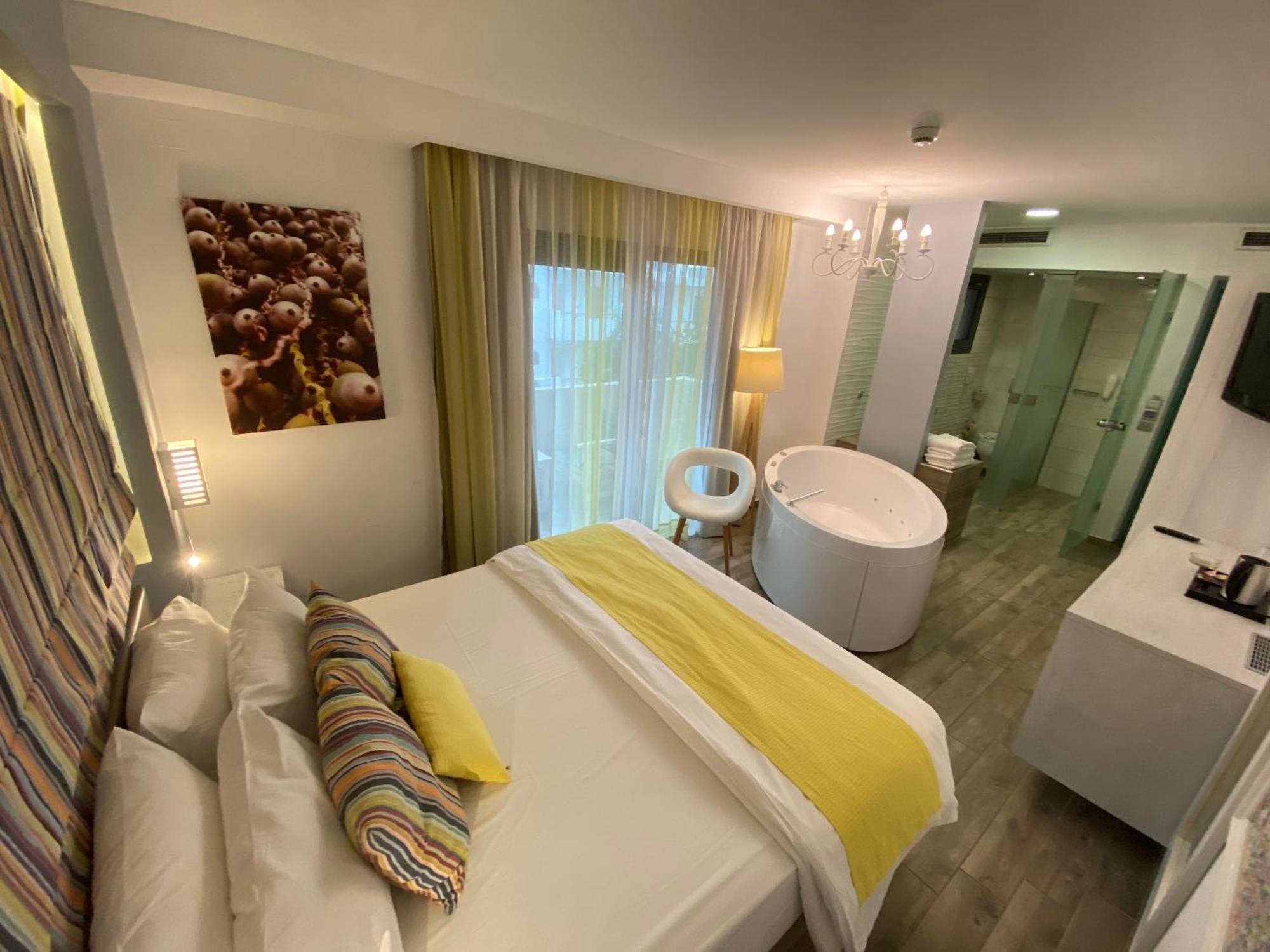 Kyknos Beach Hotel & Bungalows Малиа Екстериор снимка