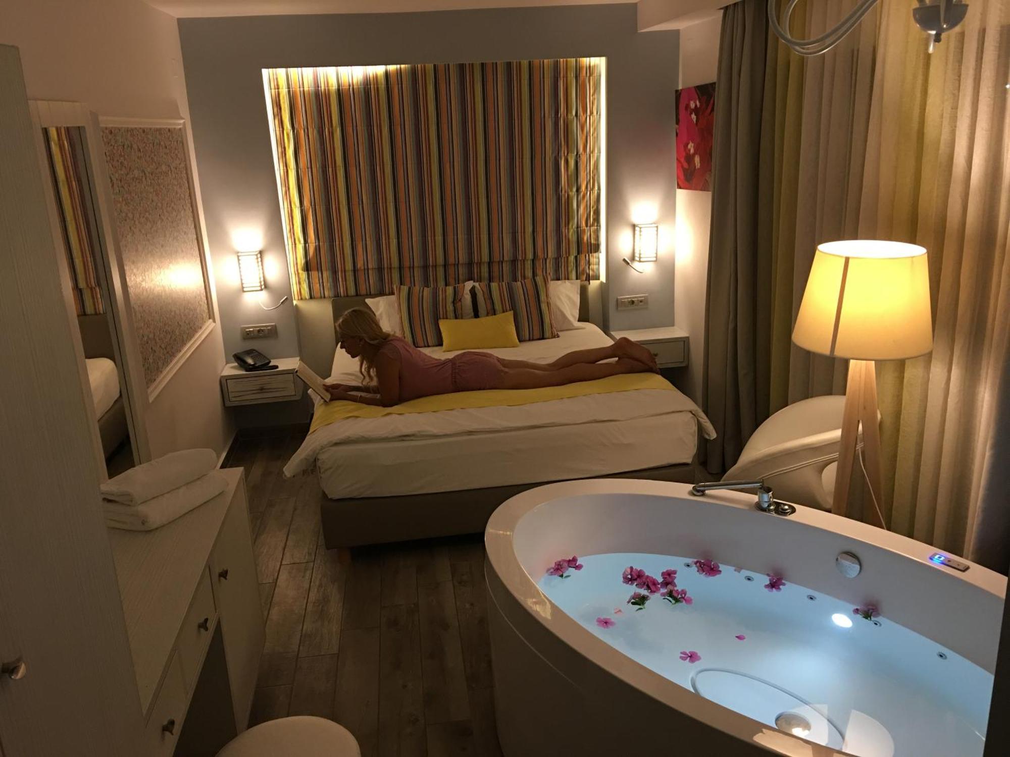Kyknos Beach Hotel & Bungalows Малиа Екстериор снимка