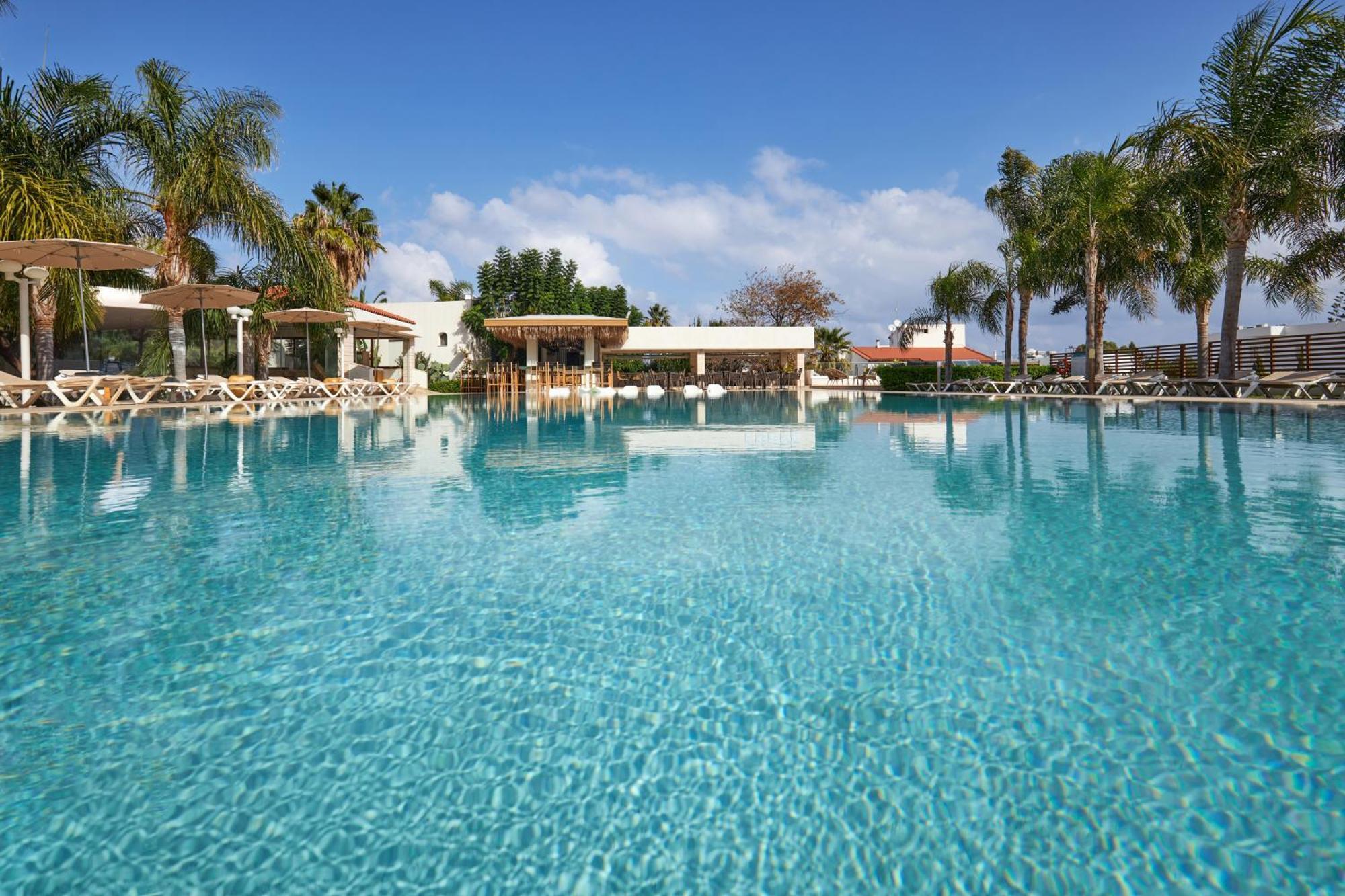 Kyknos Beach Hotel & Bungalows Малиа Екстериор снимка